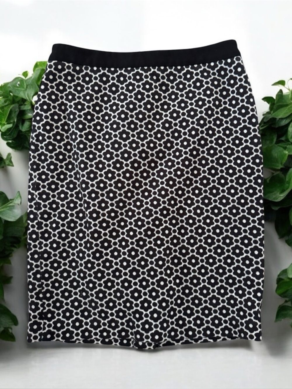 Talbots Black and White Skirt Size 4P